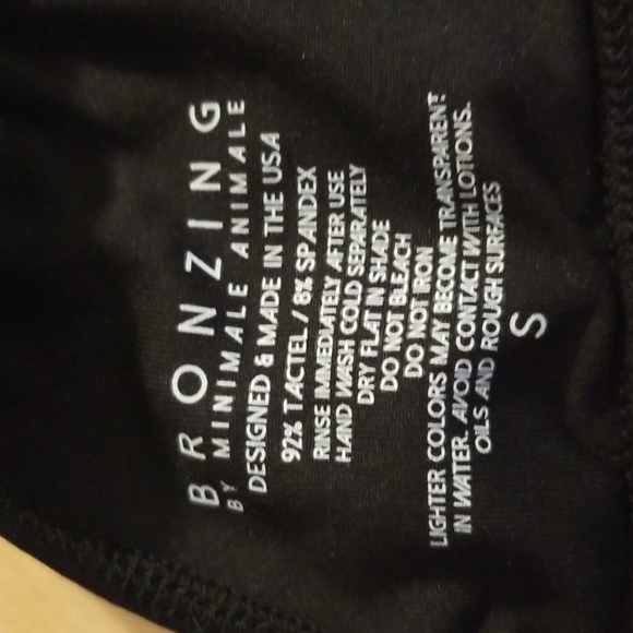 💕MINIMALE ANIMALE💕 Solitude Bikini Top ~ Bronzing Collection Black Small S NWT - Picture 10 of 12